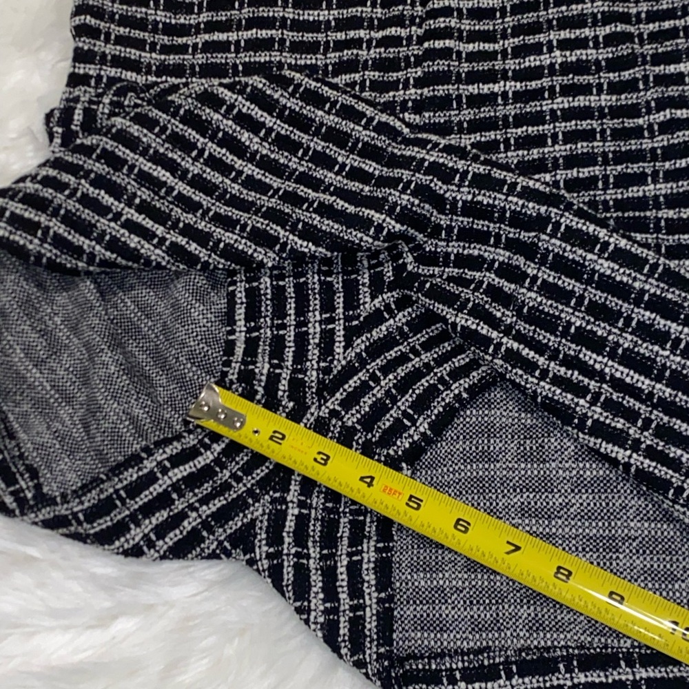 NWT Mango short tweed romper with front pockets Size S CB131 - Picture 11 of 14